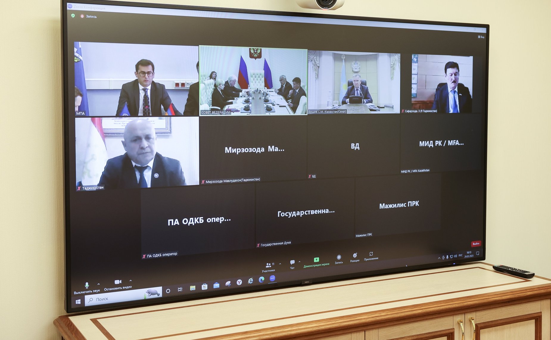 Участие сенаторов РФ в заседании Постоянной комиссии ПА ОДКБ по политическим вопросам и международному сотрудничеству