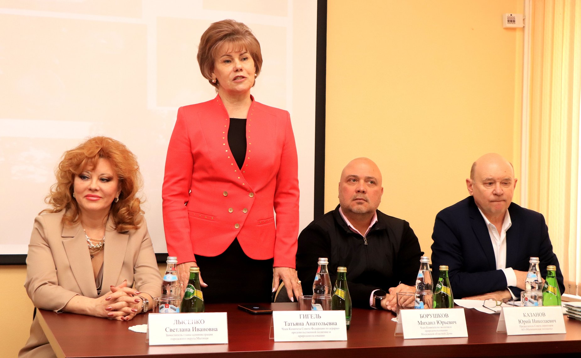 Татьяна Гигель и Владимир Зотов в муниципальном округе Мытищи провели урок «Эколят»