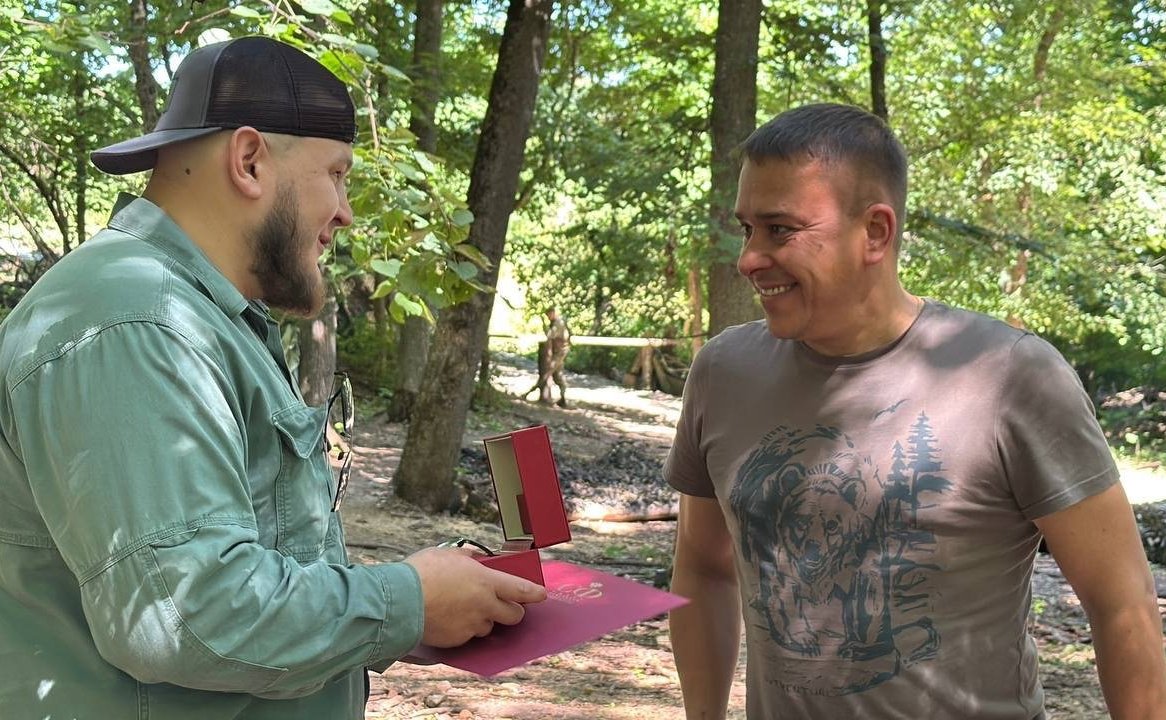 Айрат Гибатдинов посетил подразделения добровольческой бригады на Курско-Белгородском направлении