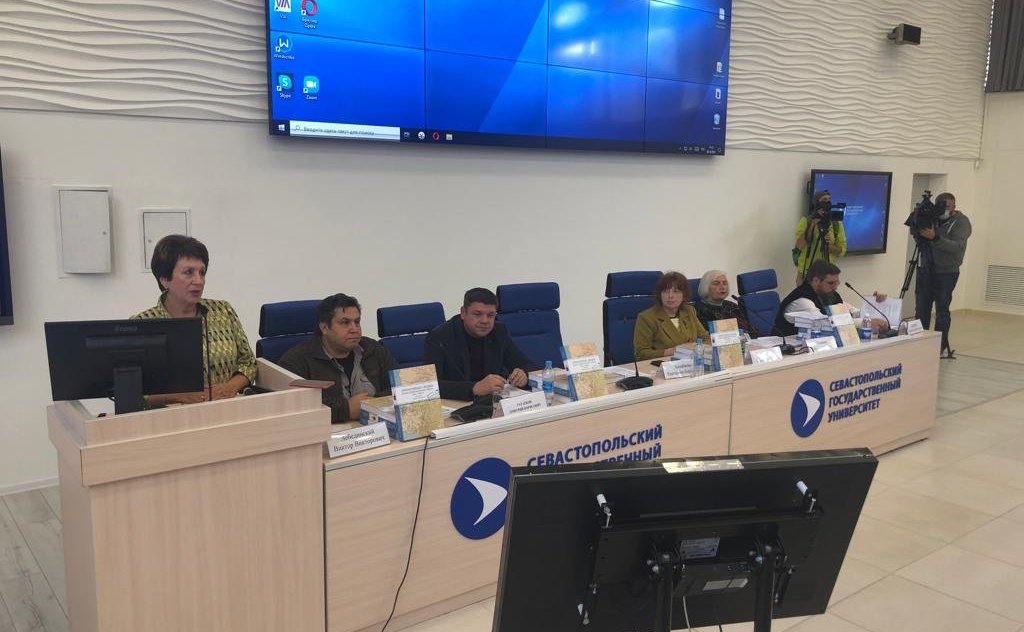 Екатерина Алтабаева в ходе работы в регионе приняла участие в семинаре, посвященном 80-летию начала героической обороны Севастополя 1941–1942 годов