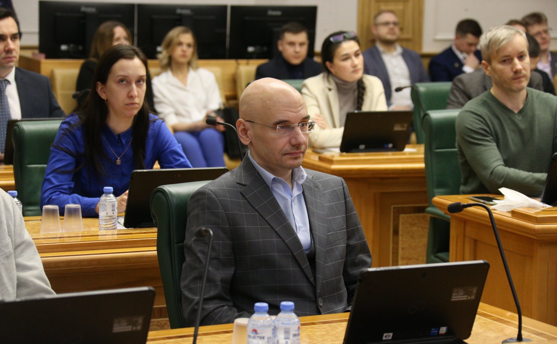 Круглый стол на тему «Федеральный проект «Искусственный интеллект»: вопросы нормативного регулирования и кадрового обеспечения»