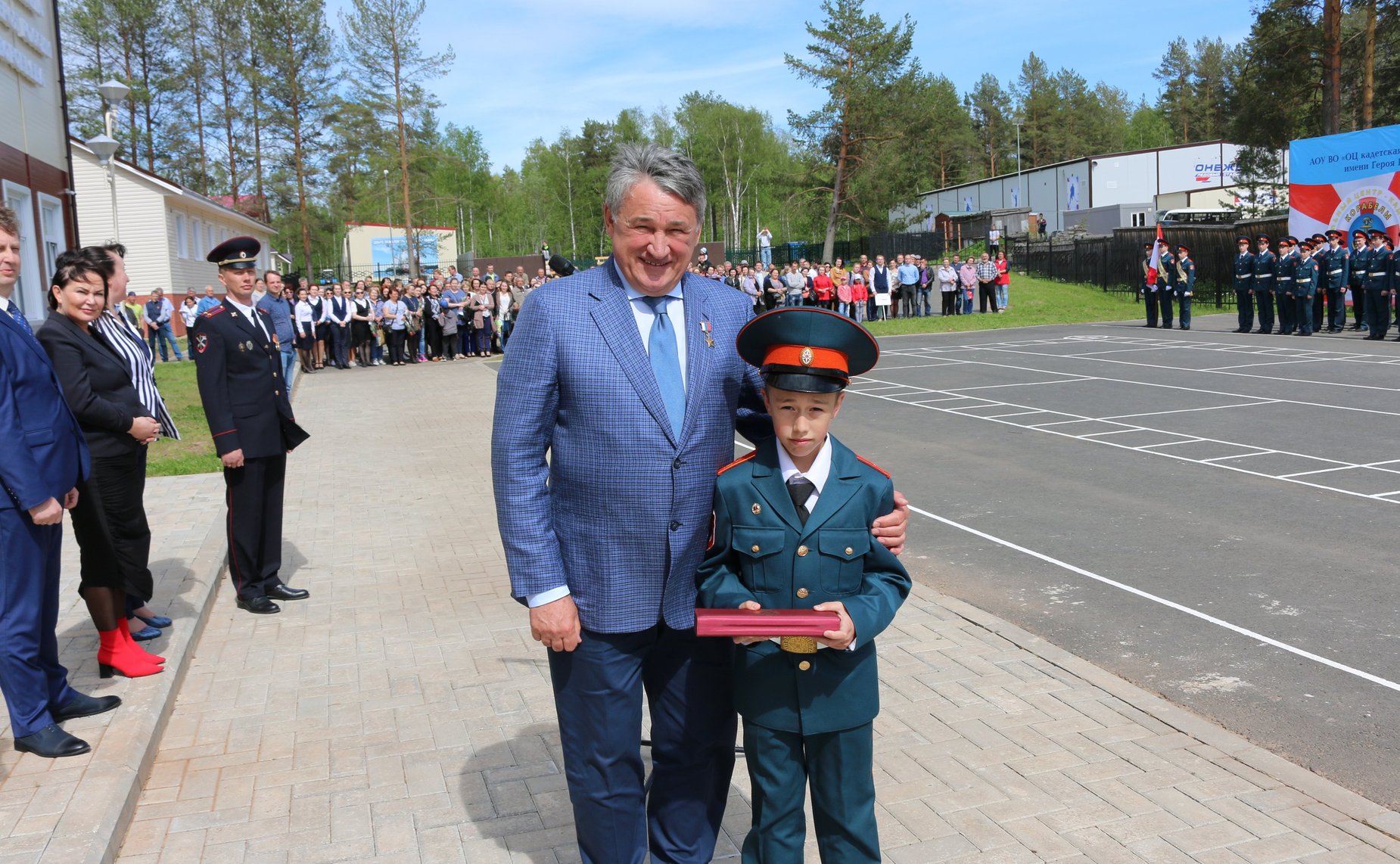 Ю. Воробьев поздравил кадетов школы «Корабелы Прионежья» с окончанием учебного года