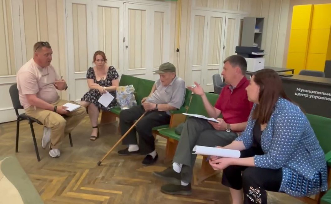 Игорь Кастюкевич провел прием по личным вопросам в пгт Новотроицкое Херсонской области