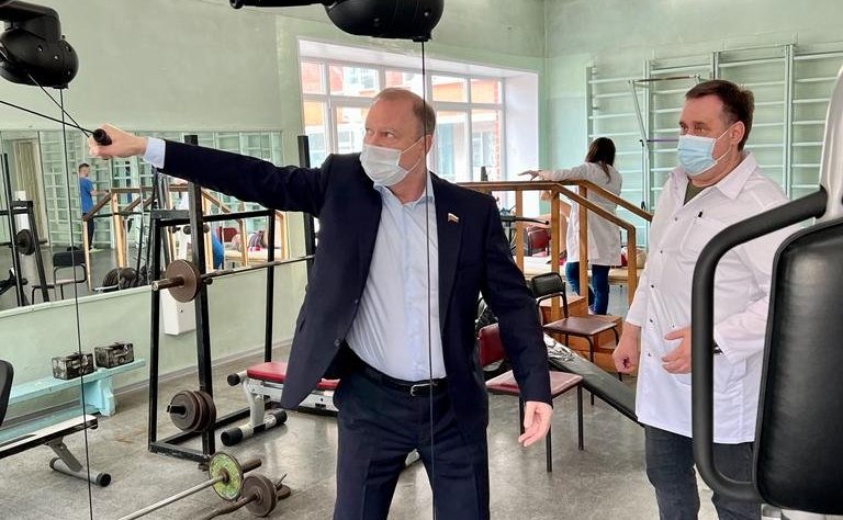 Виктор Шептий обсудил в Свердловской области вопросы медицинской реабилитации демобилизованных участников СВО