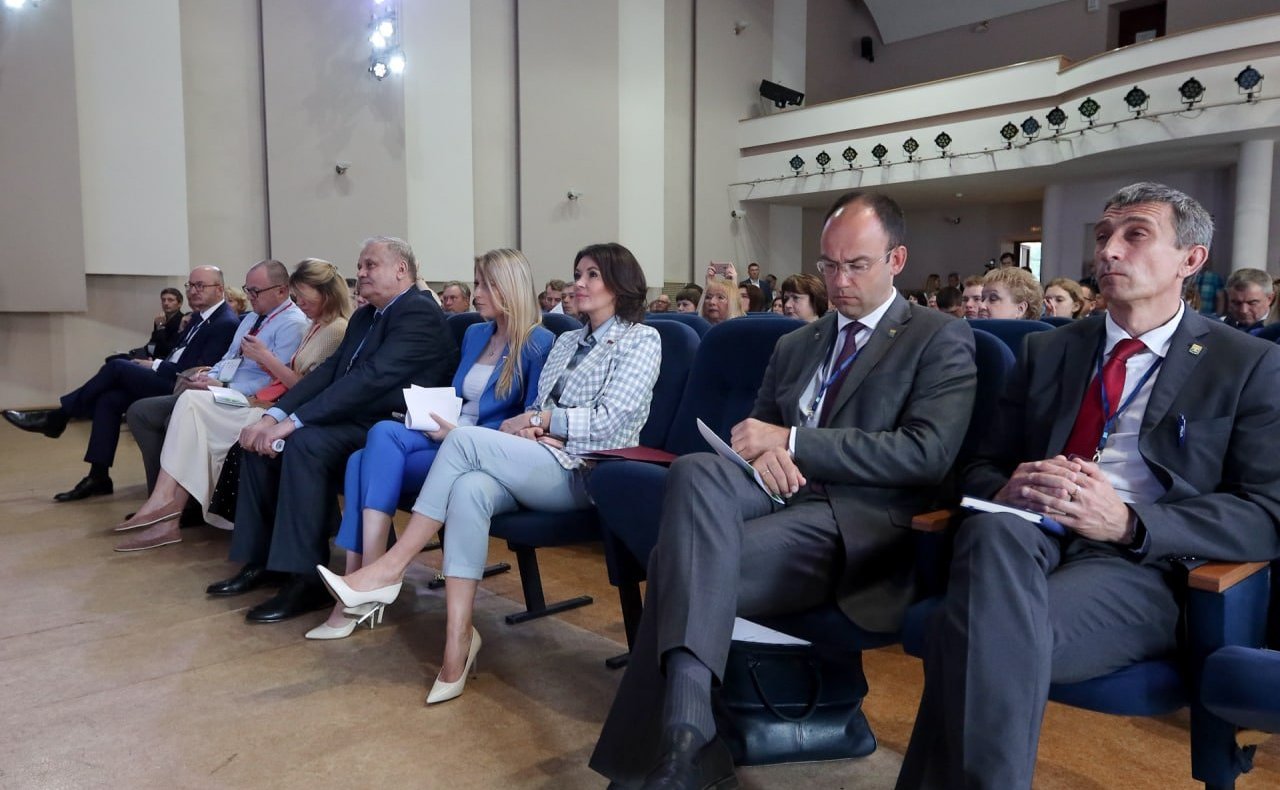 Маргарита Павлова в рамках региональной недели приняла участие в открытии Первого экологического водного форума Южного Урала