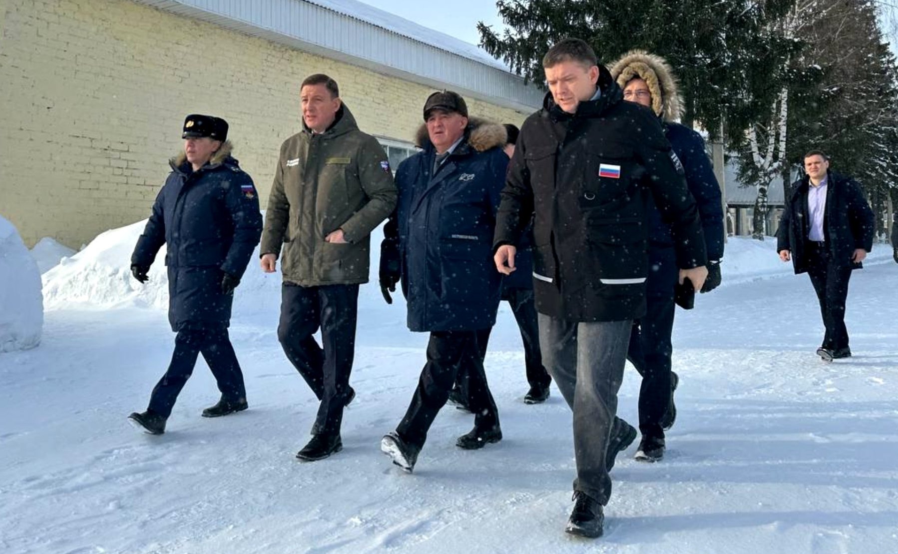 Первый заместитель Председателя СФ Андрей Турчак и заместитель Председателя СФ Николай Журавлев посетили 331-й Гвардейский парашютно-десантный полк