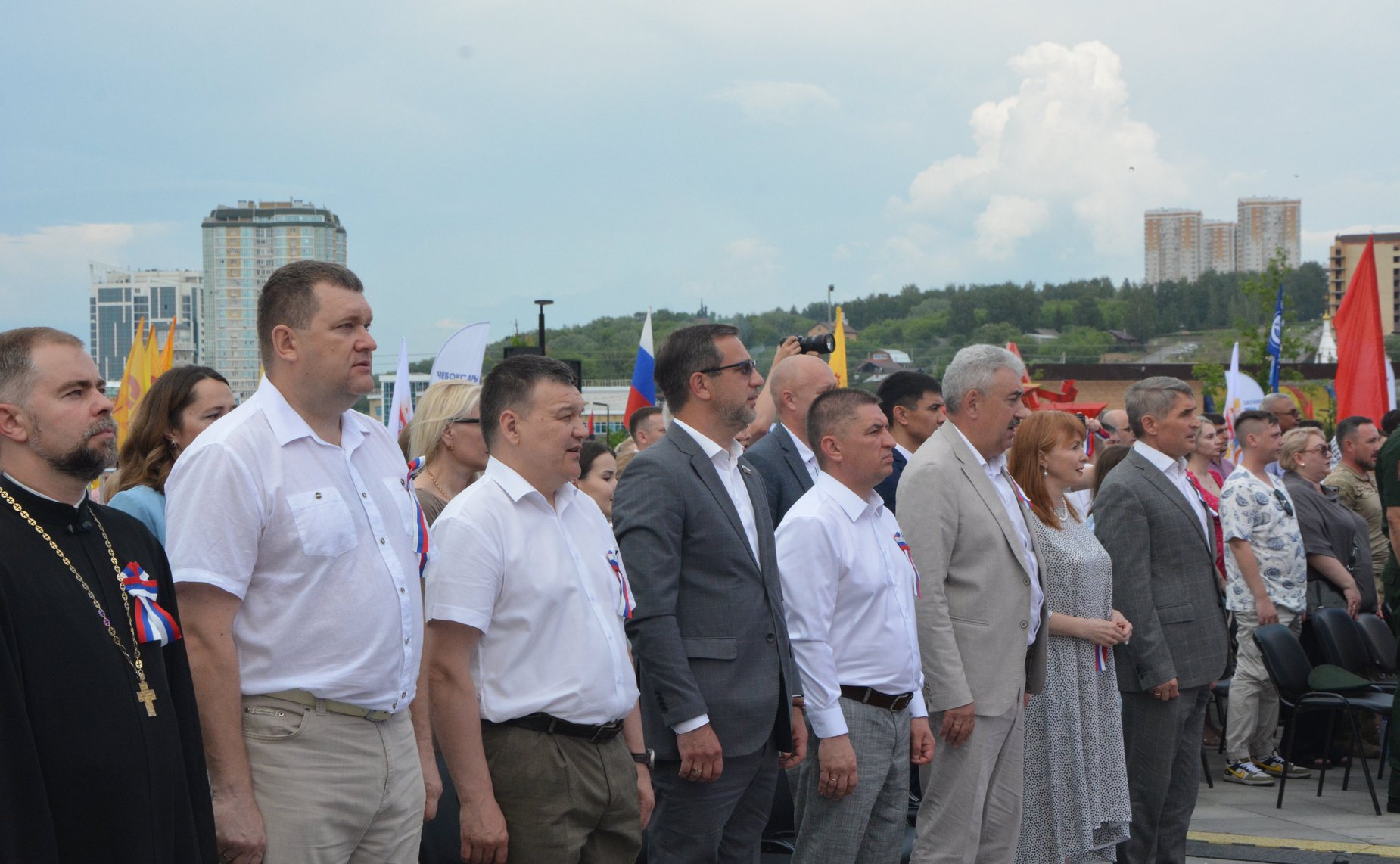 Николай Владимиров поздравил жителей и гостей республики с нашим общим праздником — с Днем России