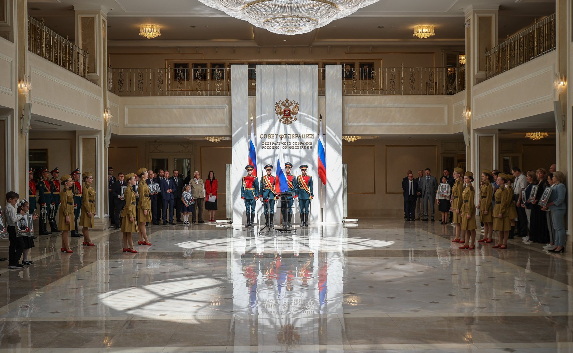 В Совете Федерации состоялась торжественная церемония открытия выставки «Память поколений»