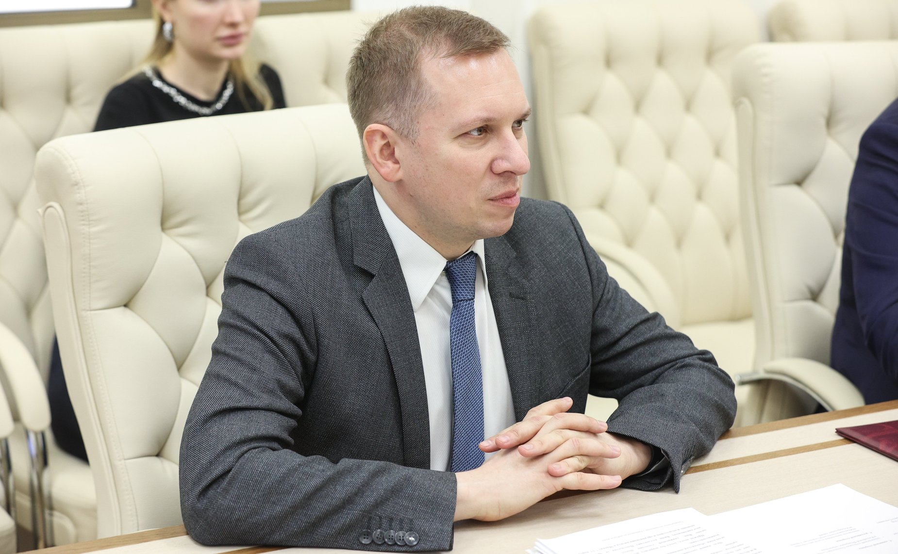 Встреча руководителя группы по сотрудничеству СФ с Государственным советом Султаната Оман, заместителя председателя Комитета СФ по социальной политике Мохмада Ахмадова с Чрезвычайным и Полномочным Послом Султаната Оман в РФ