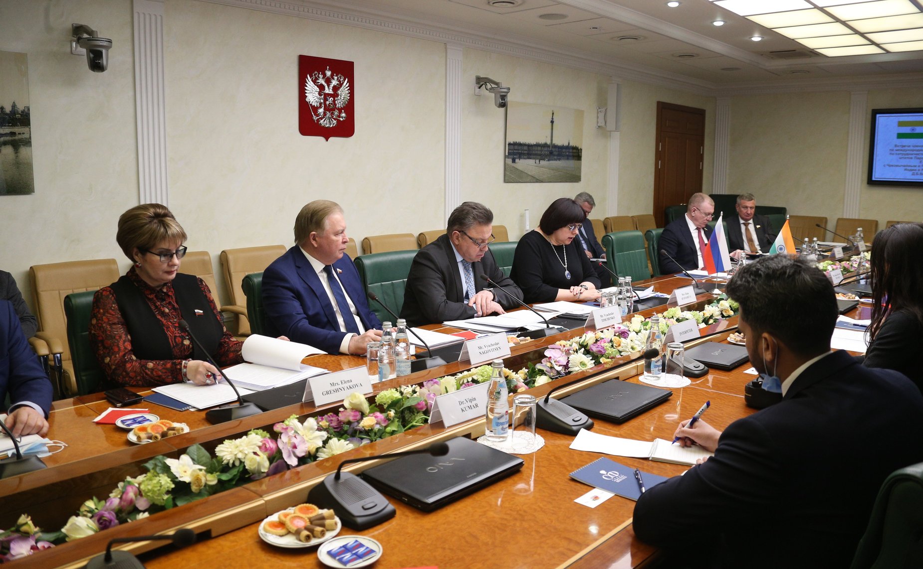 Встреча Елены Афанасьевой с Чрезвычайным и Полномочным Послом Республики Индии в РФ Д.Б. Венкатешем Вармой