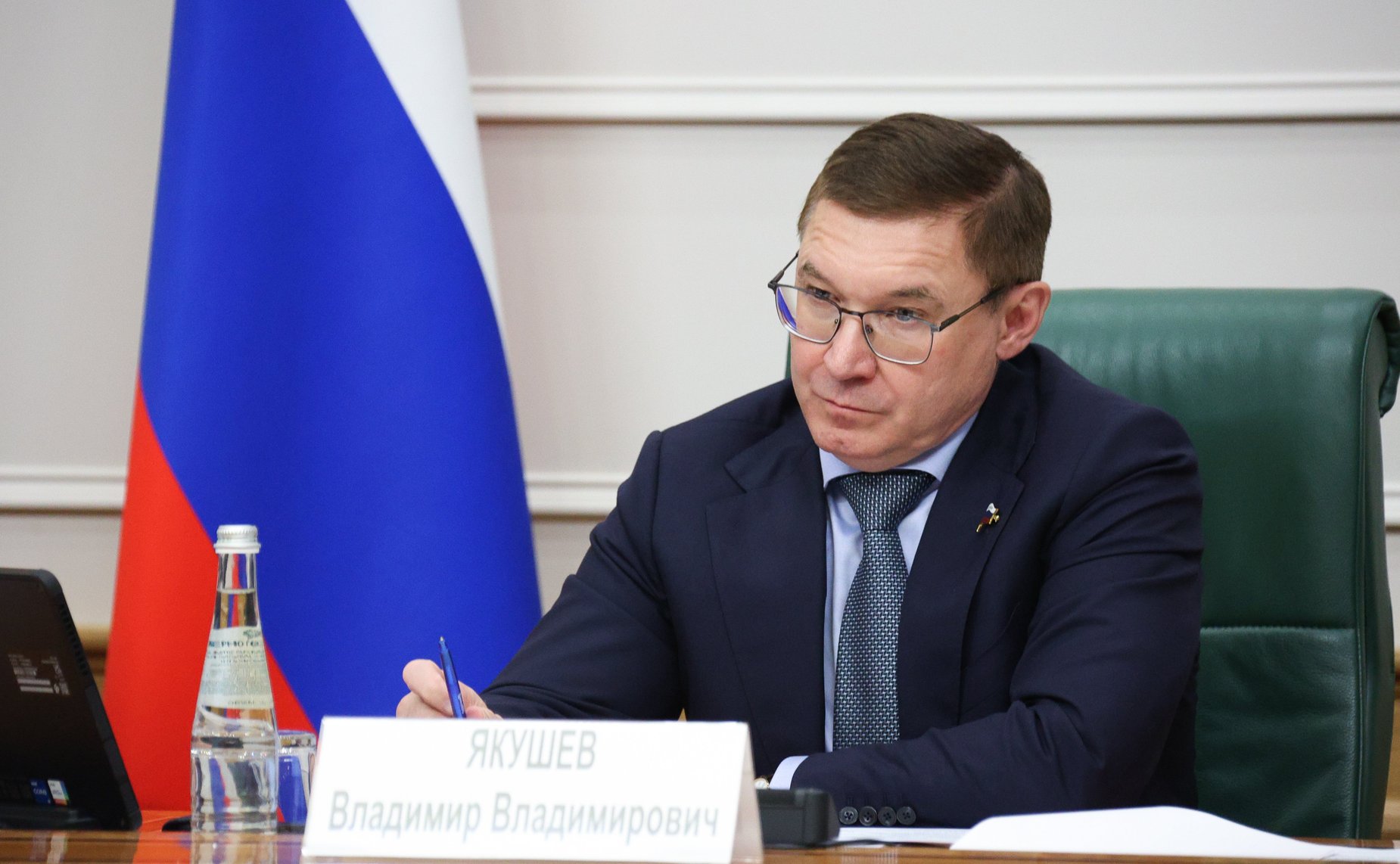 Владимир Якушев