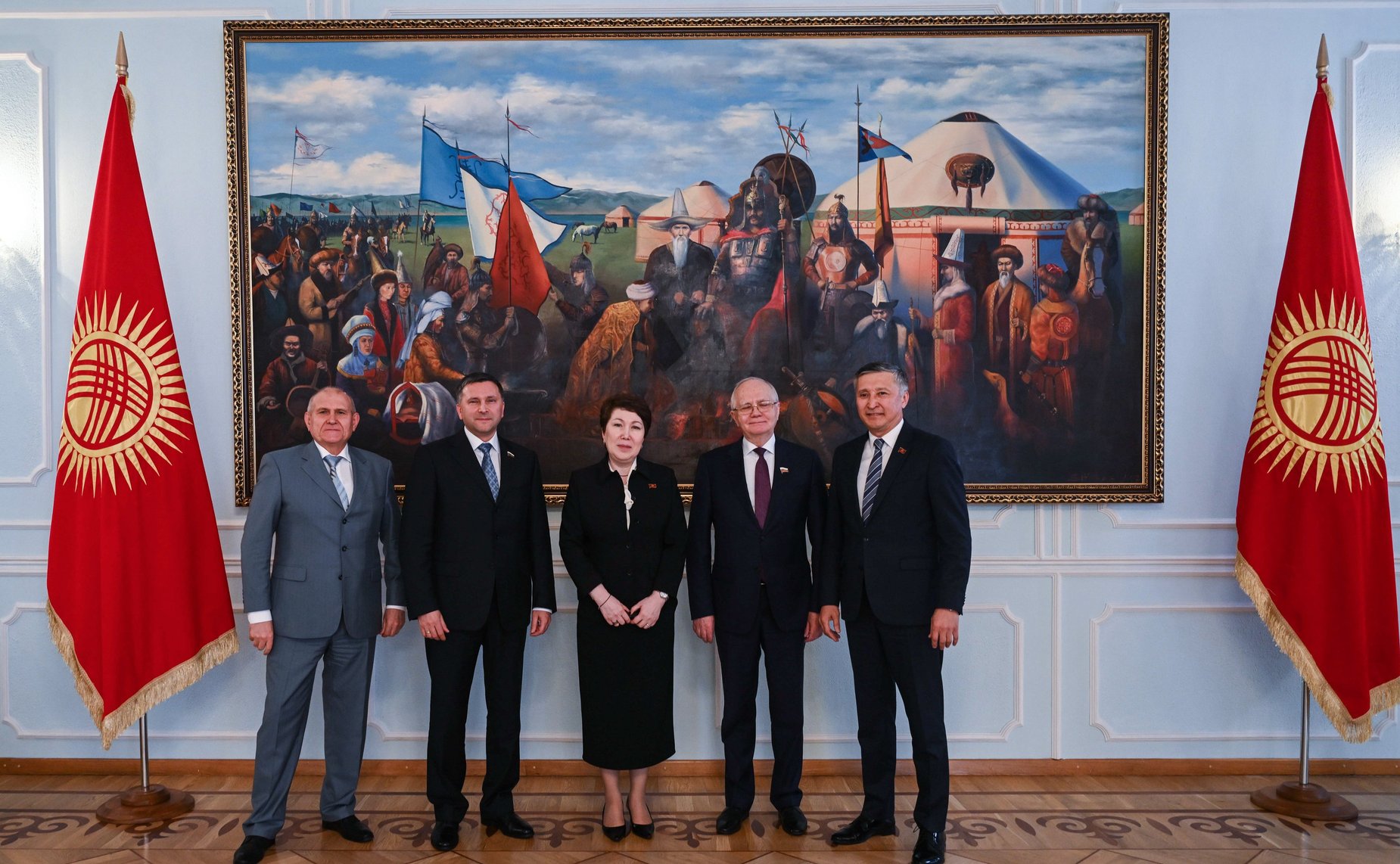 Встреча заместителя председателя Комитета СФ по международным делам Фарита Мухаметшина с заместителем Торага Жогорку Кенеш КР Нурланбеком Азыгалиевым