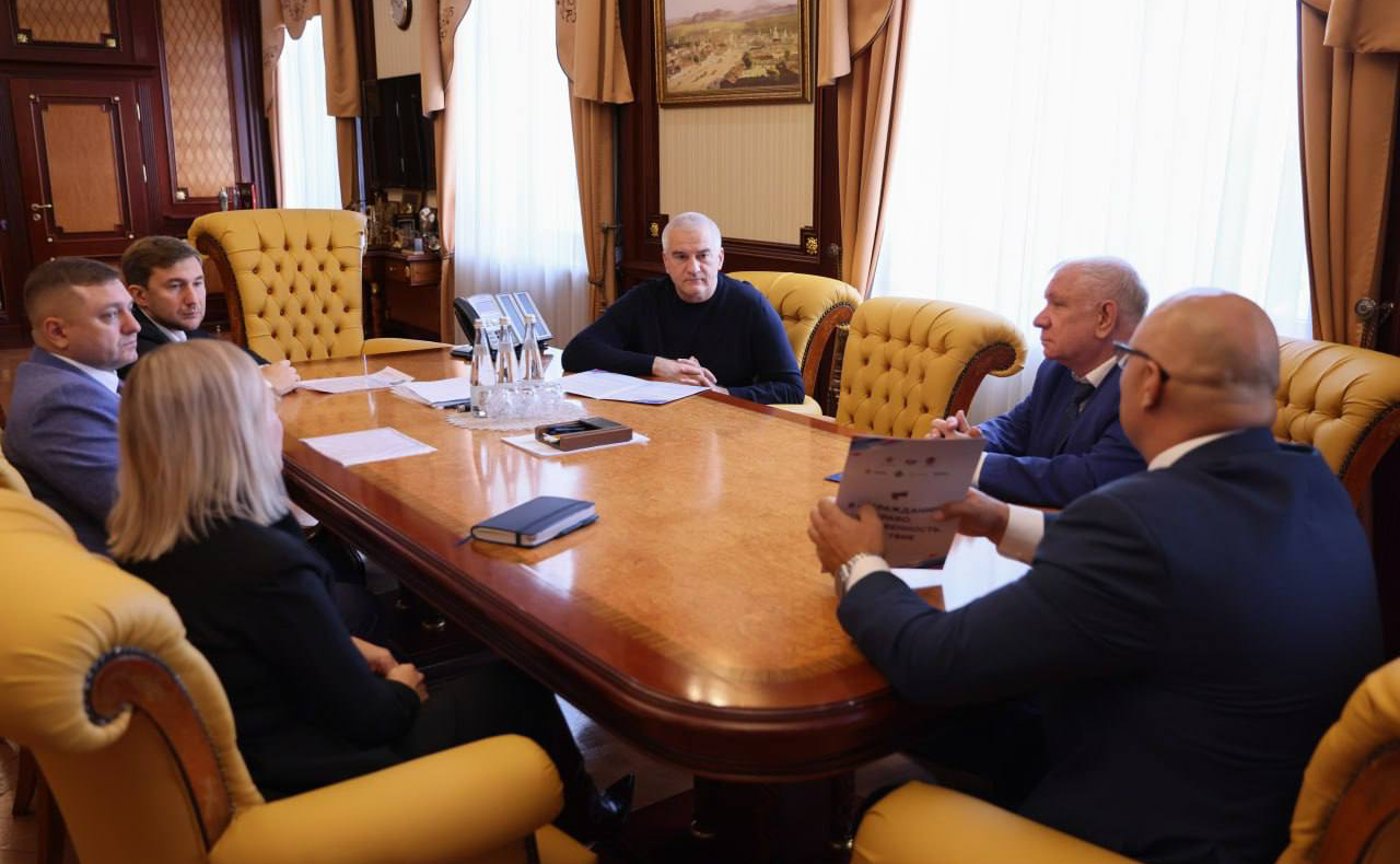 Сергей Карякин обсудил реализацию проекта «Я – гражданин» с главой региона Сергеем Аксеновым