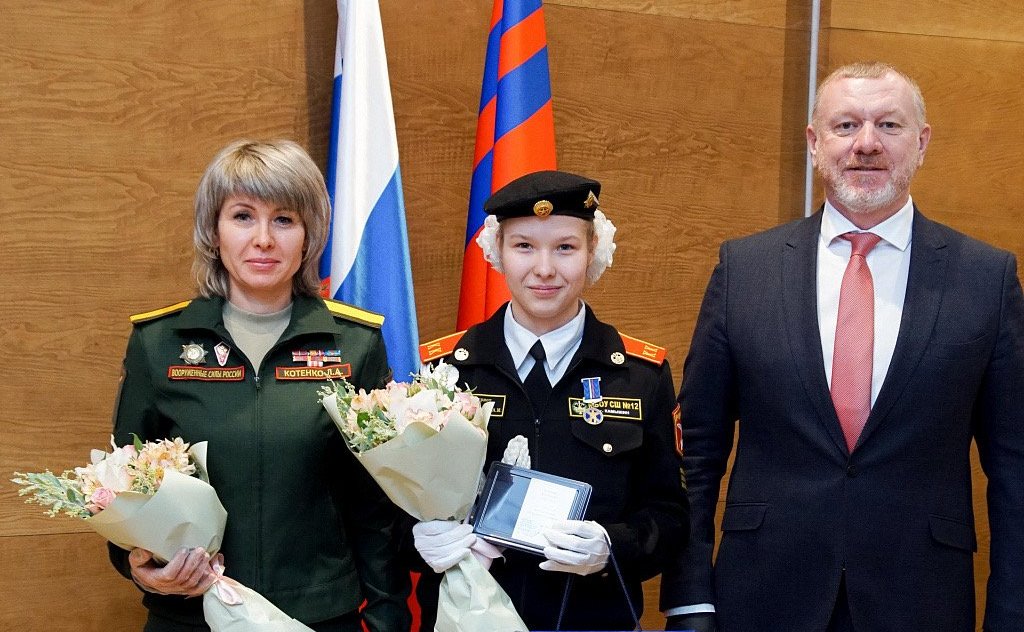 Николай Семисотов и Сергей Горняков приняли участие в награждении детей-героев в Волгоградской области