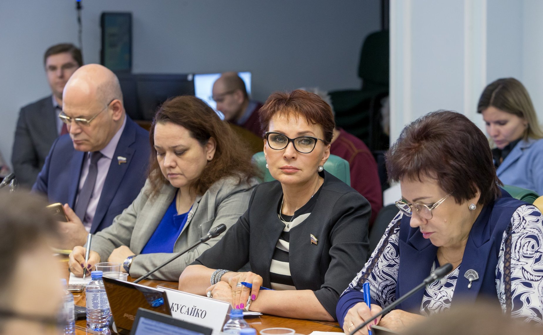 Расширенное заседание Комитета СФ по социальной политике с участием Министра труда и социальной защиты РФ М.Топилина и представителей органов государственной власти Пензенской области