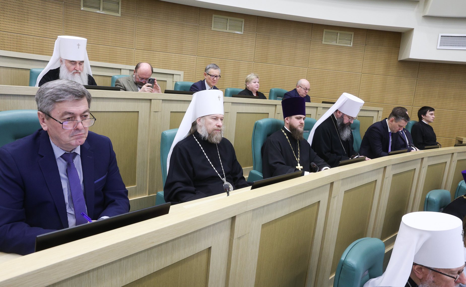 Пленарное заседание XIV Рождественских парламентских встреч