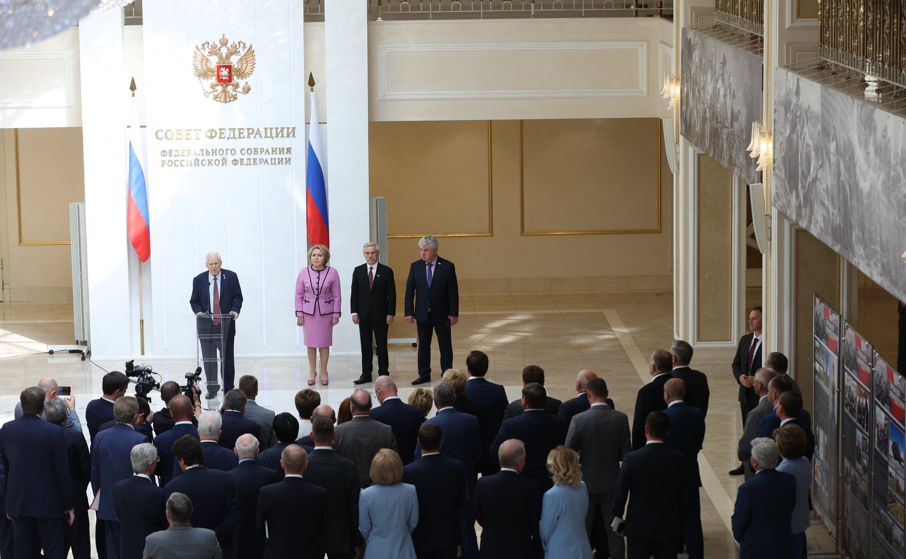 Валентина Матвиенко открыла выставку, посвященную 80-летию Курской битвы