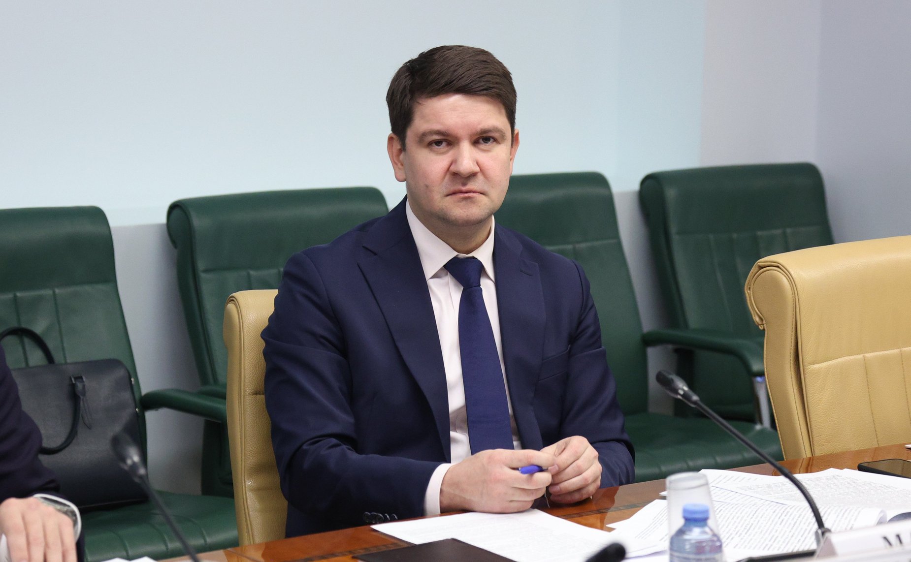 Круглый стола Комитета СФ по конституционному законодательству и государственному строительству «Актуальные проблемы разграничения уголовной и административной ответственности за незаконные действия, причиняющие вред атмосферному воздуху»