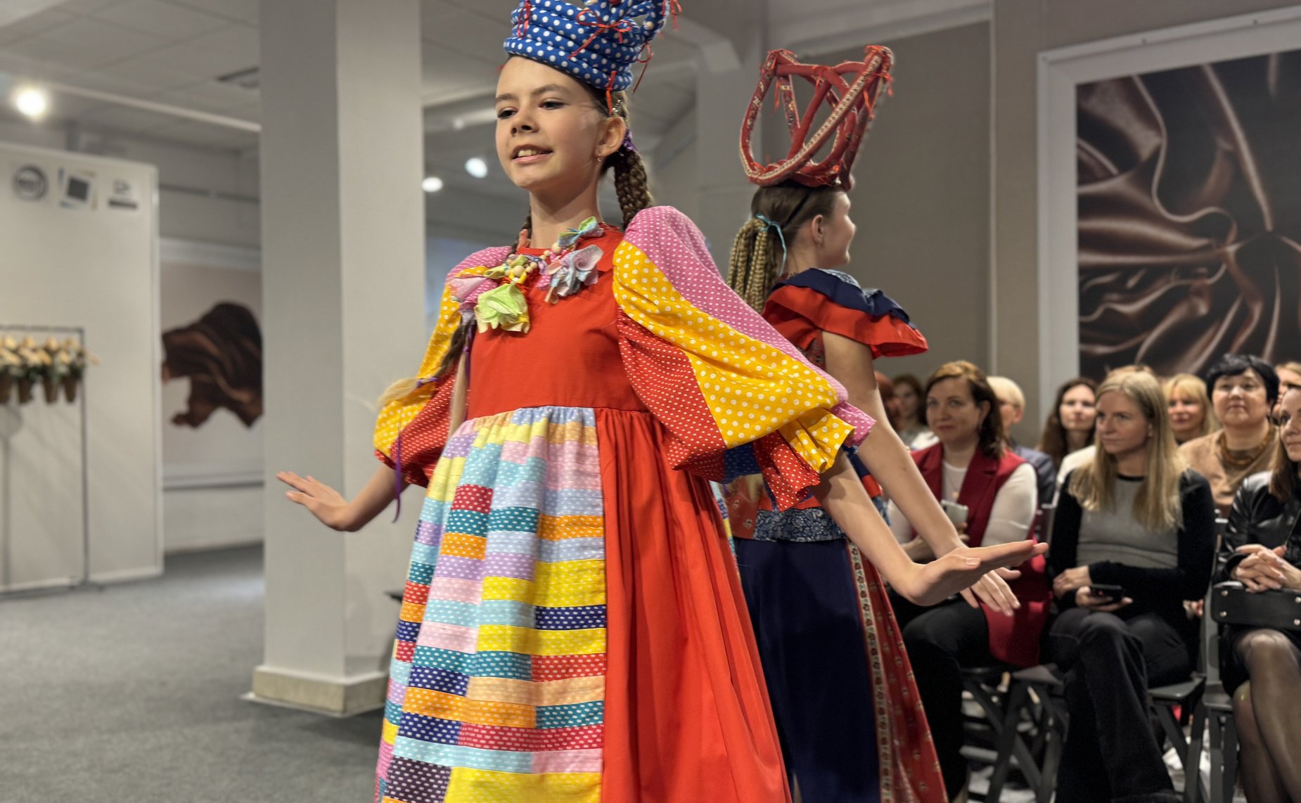 Елена Дягилева поздравила организаторов и участников юбилейного фестиваля молодых дизайнеров «НаМОДнение» в Мурманской области