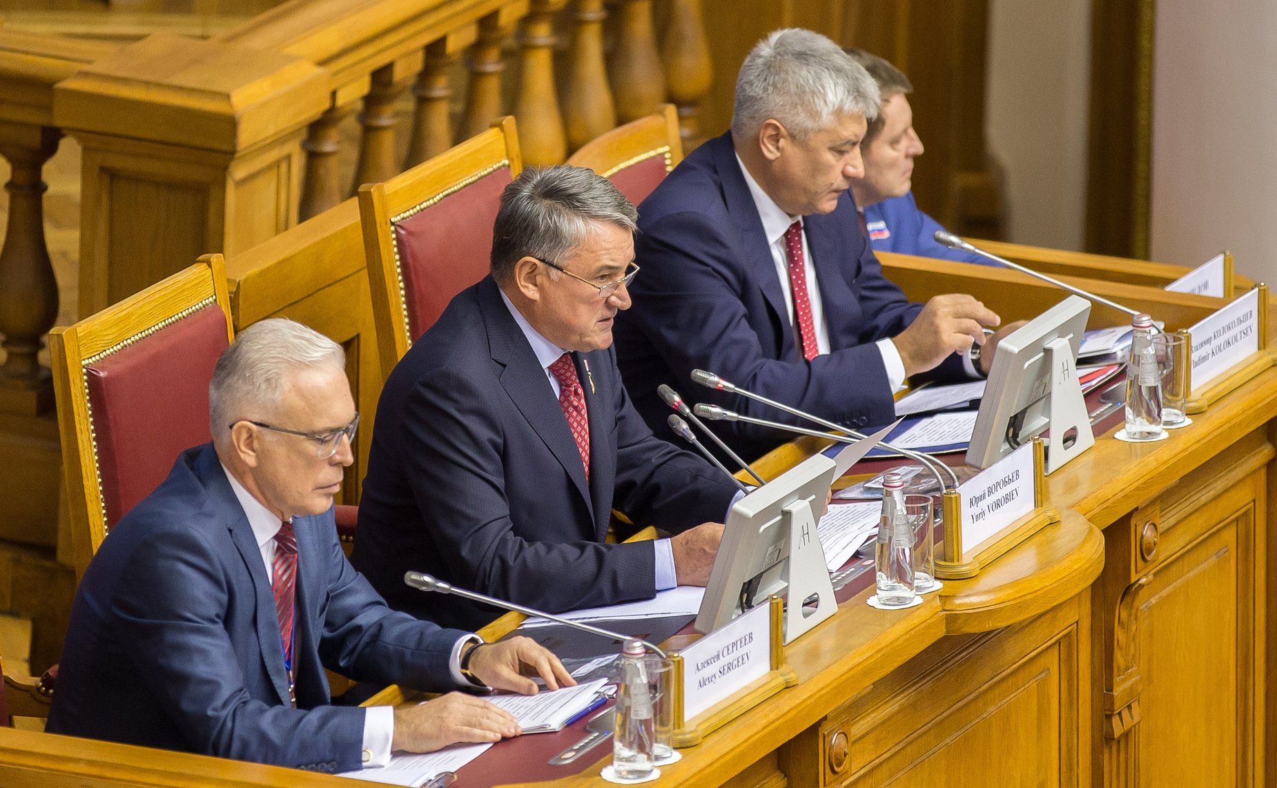 Пленарное заседание шестого Международного конгресса «Безопасность на дорогах ради безопасности жизни»