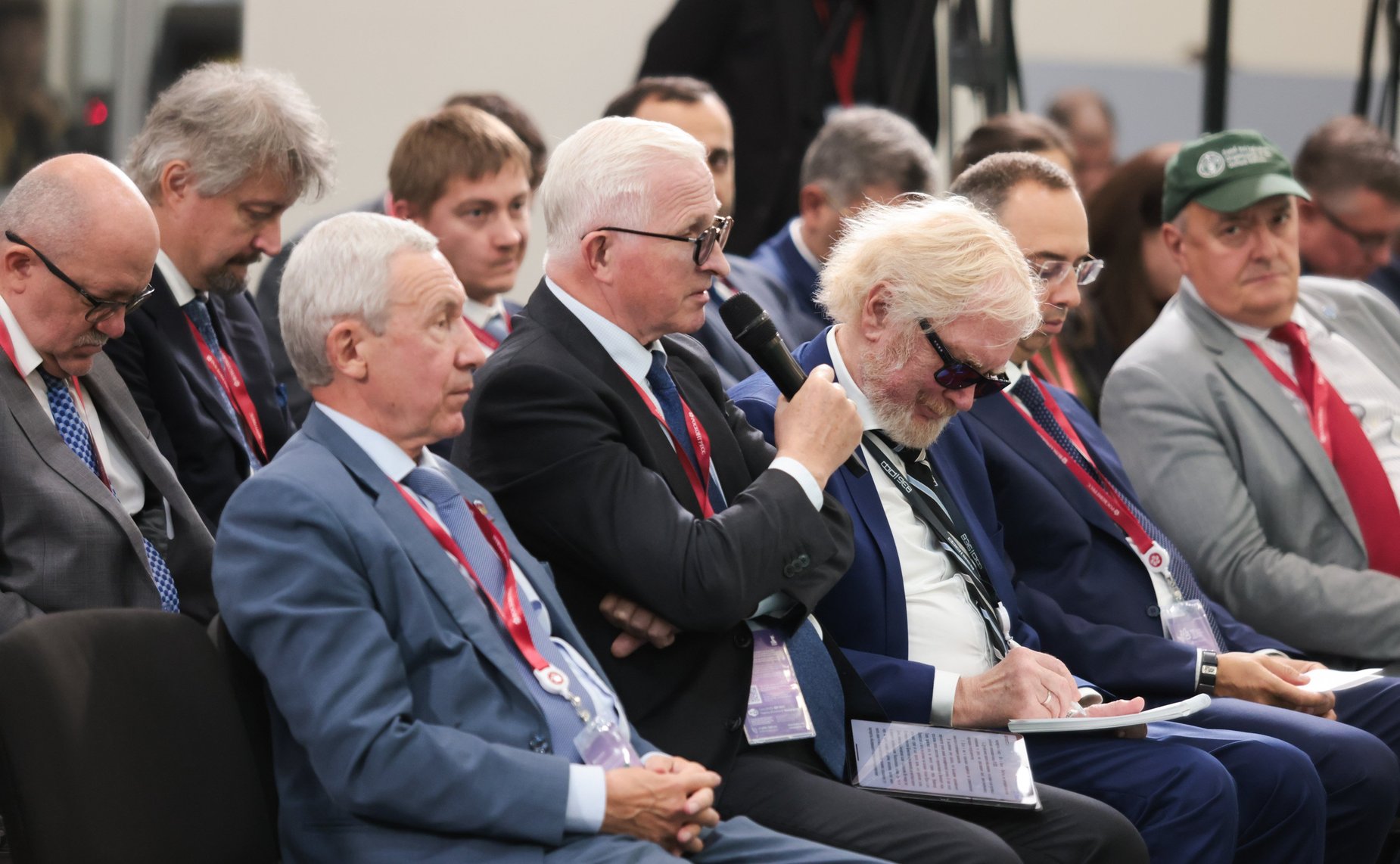 Сессия «Большое Евразийское партнерство: новые парадигмы развития континента». X Восточный экономический форум