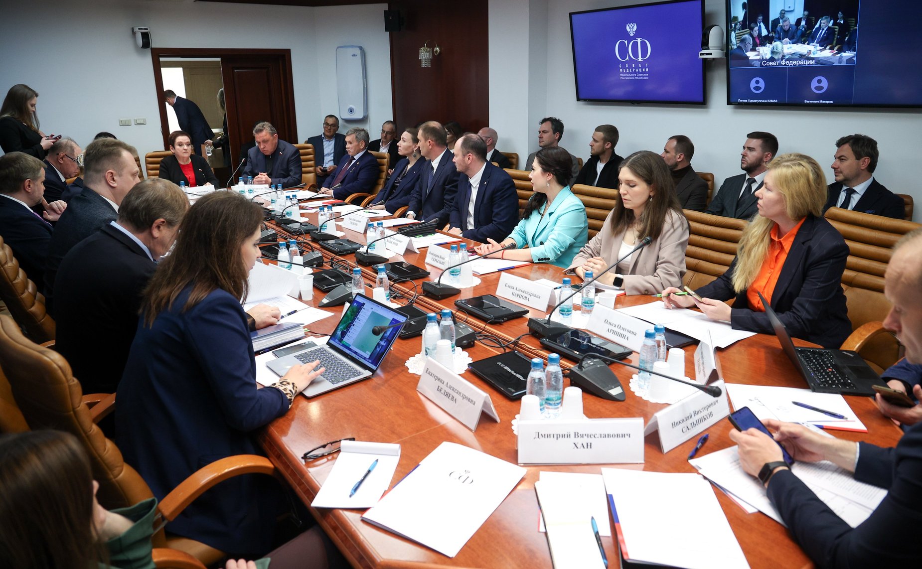 Совещание Комитета СФ по Регламенту и организации парламентской деятельности «Социализация солдат и офицеров Специальной военной операции в мирной жизни: ИТ-и технологические решения»