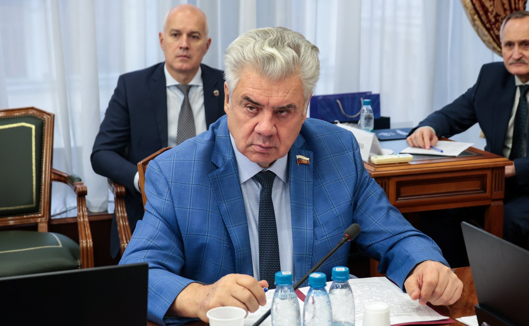 Виктор Бондарев