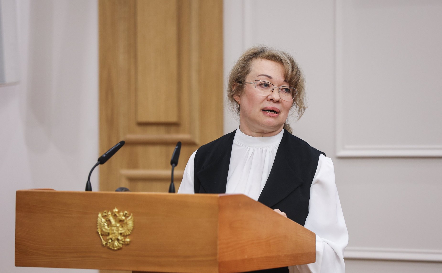 В Совете Федерации наградили лидеров ХII Всероссийской акции «Добровольцы – детям»