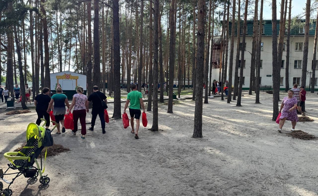 Айрат Гибатдинов посетил Курскую область, где встретился с общественностью и передал гуманитарную помощь от Ульяновской области