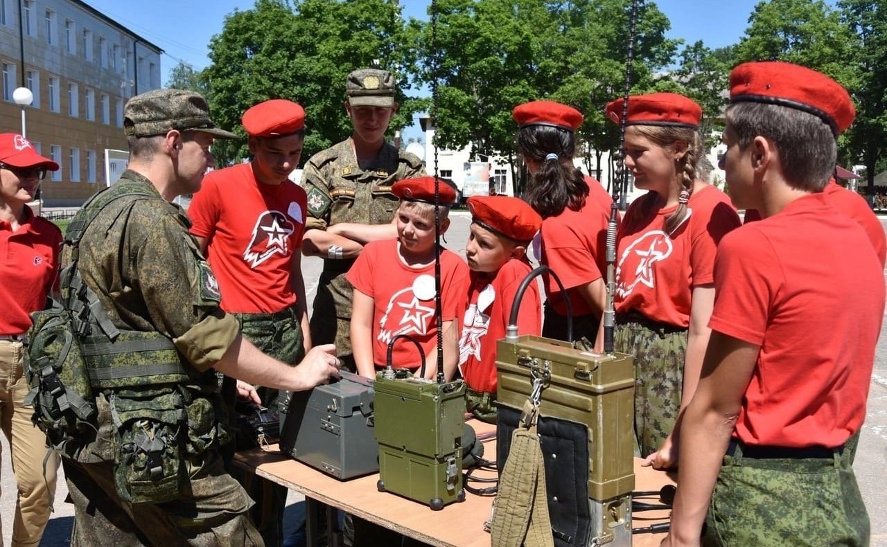 Торжественное открытие детско-юношеской военно-спортивной игре «Zарница» в городе Смоленск