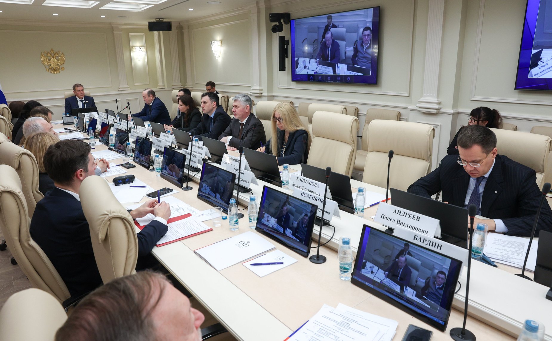 Круглый стол Комитета СФ по конституционному законодательству и государственному строительству «Направления совершенствования гражданского и гражданского процессуального законодательства в целях снижения нагрузки на судебную систему»