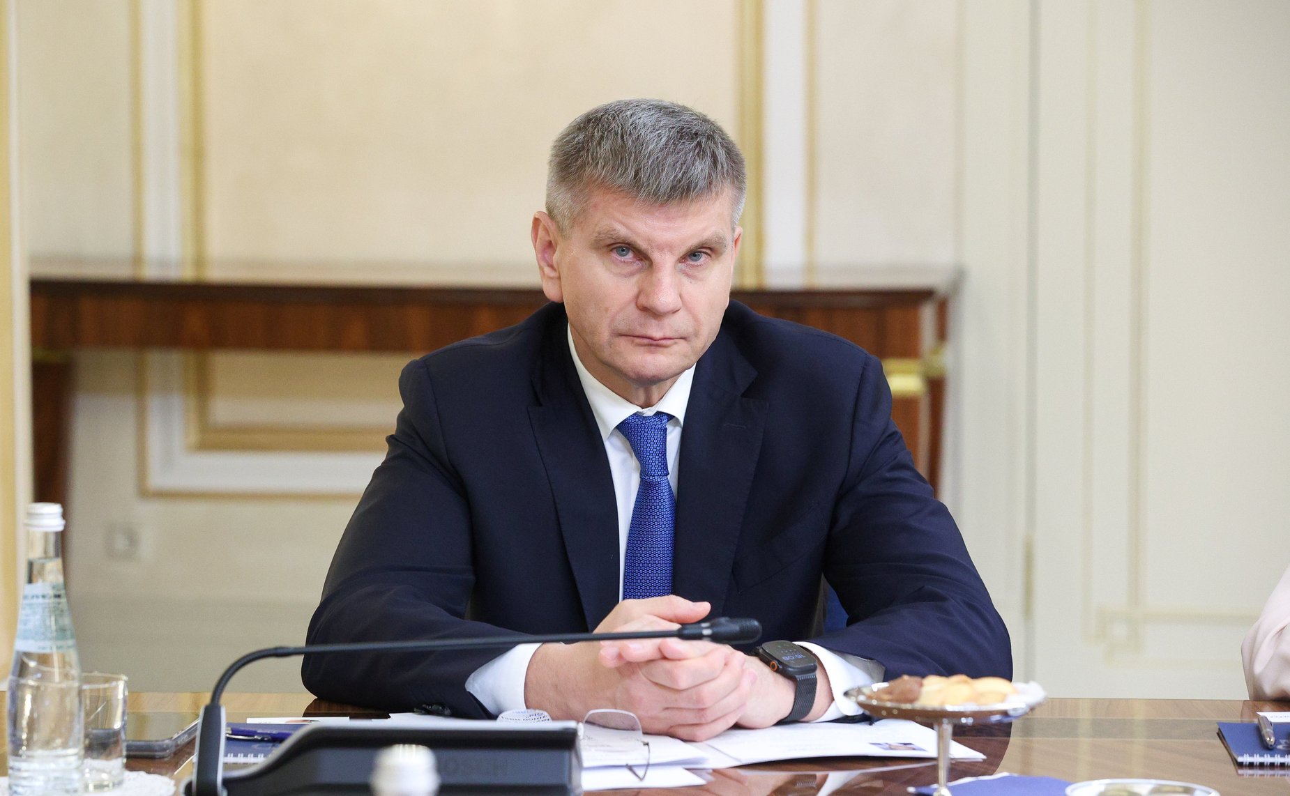 Геннадий Голов