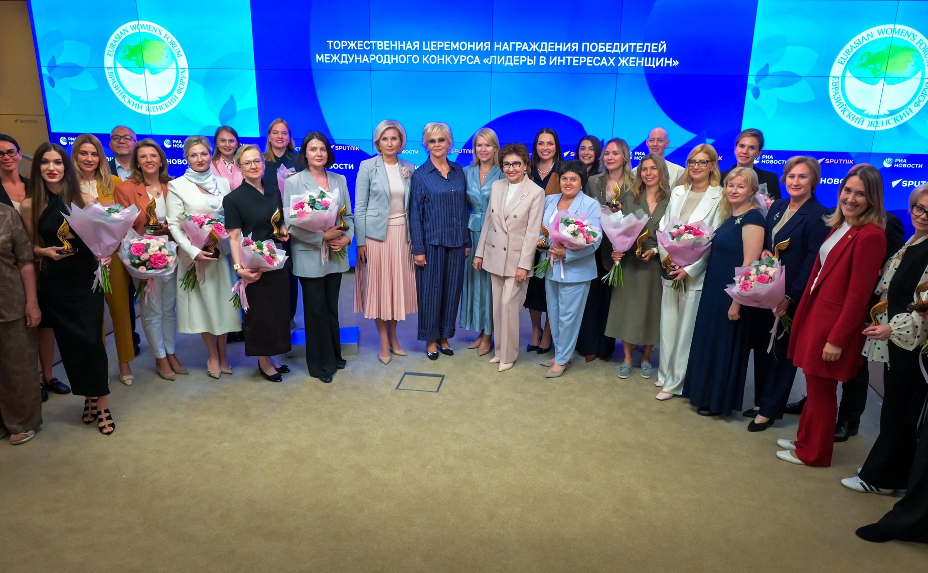 В ММПЦ «Россия сегодня» прошла церемония подведения итогов конкурса «Лидеры в интересах женщин»