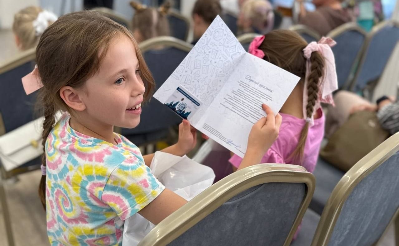 Елена Перминова встретилась в Кургане с будущими первоклассниками из опекаемых семей