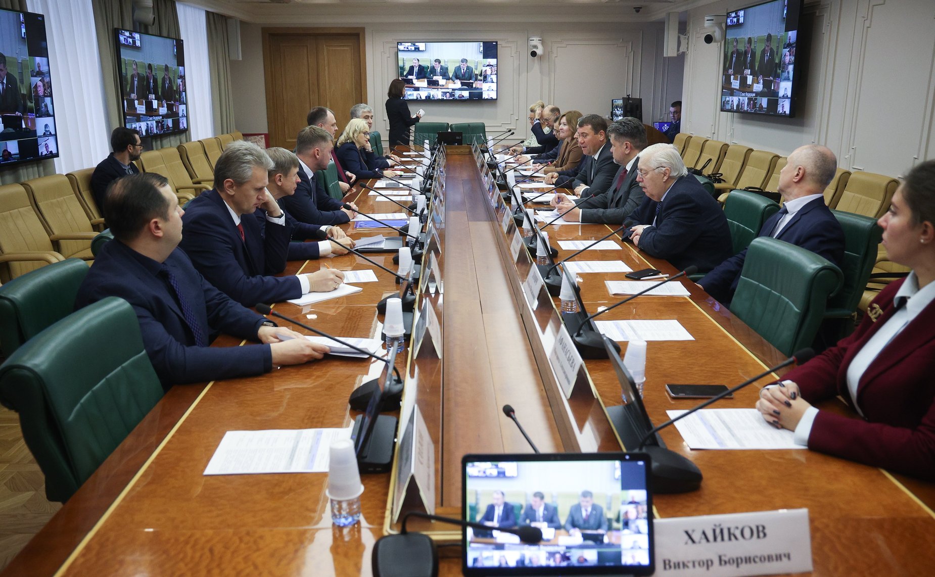 Круглый стол Комитета Совета Федерации по экономической политике «Опережающая стандартизация – важнейший инструмент технологического суверенитета»