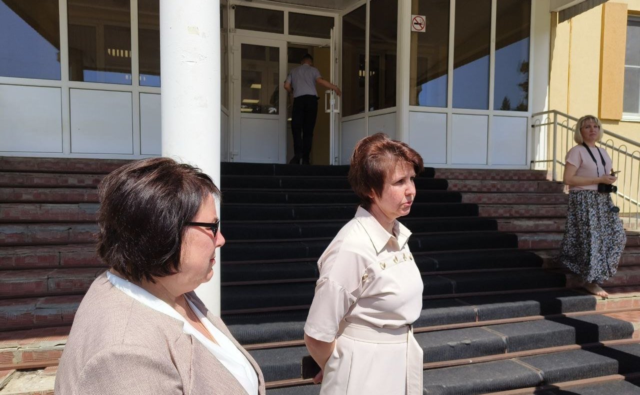 Александр Башкин и Николай Владимиров посетили пункт временного размещения вынужденных переселенцев, эвакуированных с Донбасса