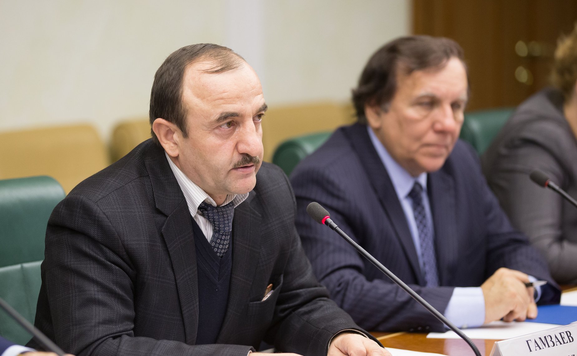 Ильяс Умаханов  провел совещание, посвященное итогам Хаджа-2014