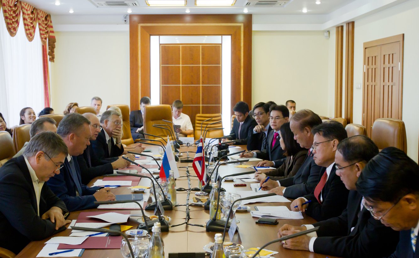 08-07 Тюльпанов встреча Тайланд 5