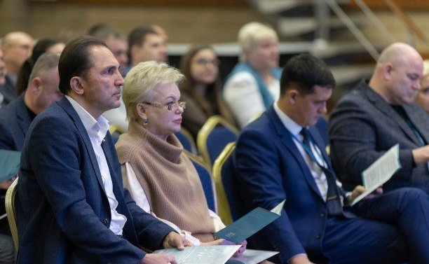 Андрей Хапочкин принял участие в первом региональном форуме депутатов муниципальных образований