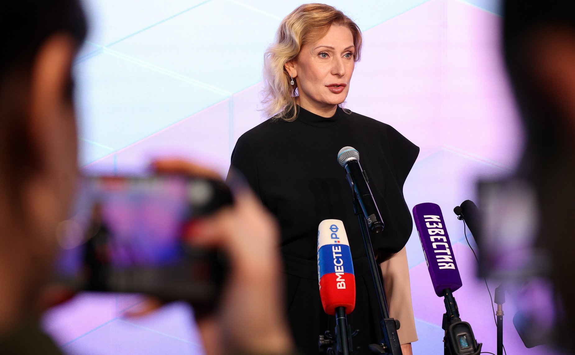 Пресс-подход заместителя Председателя Совета Федерации Инны Святенко