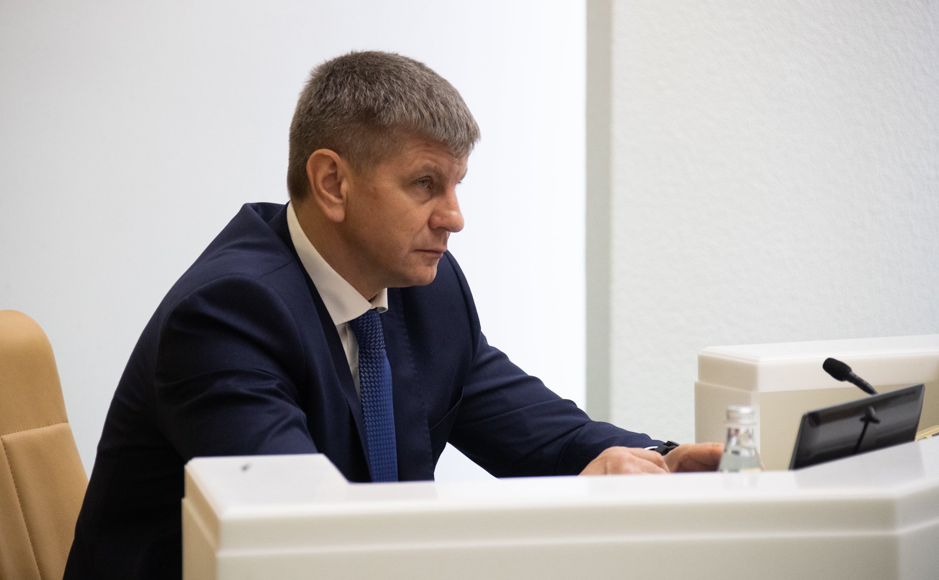 Геннадий Голов