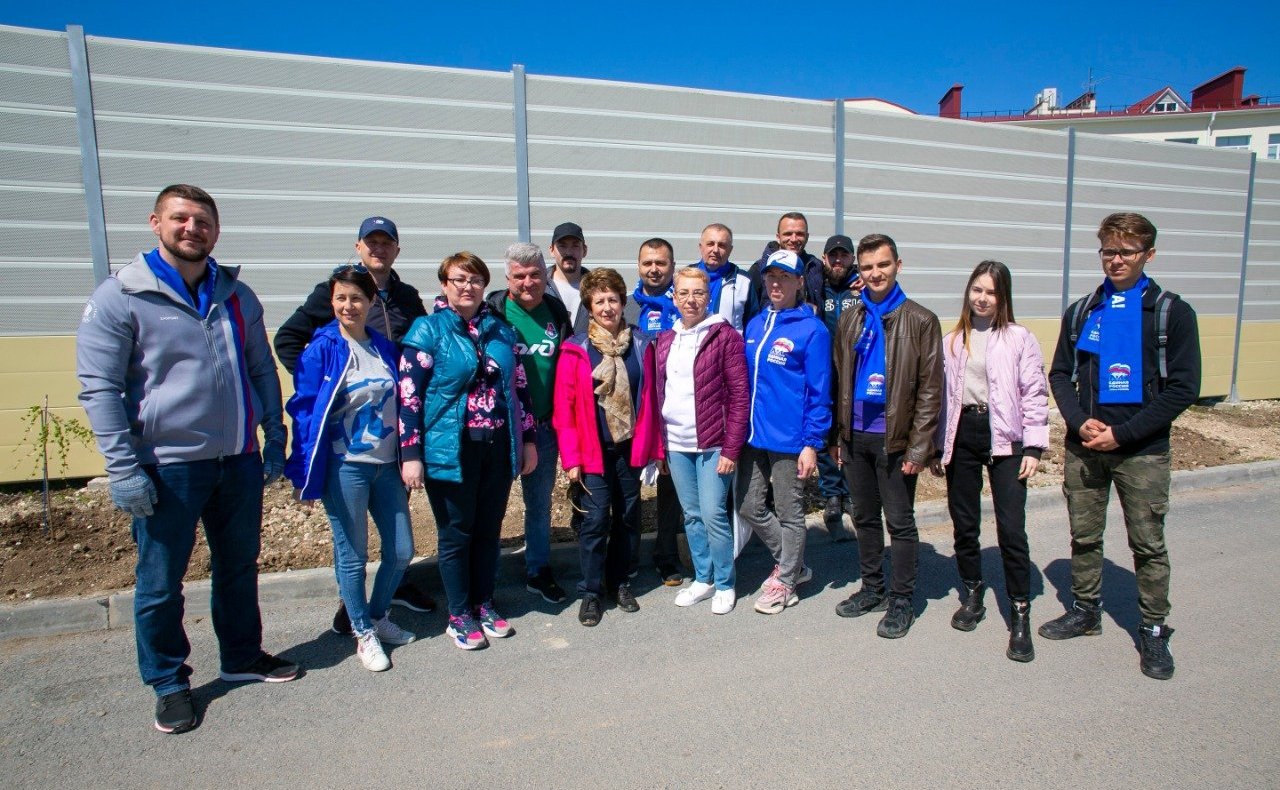 Екатерина Алтабаева в Севастополе приняла участие во всероссийском субботнике