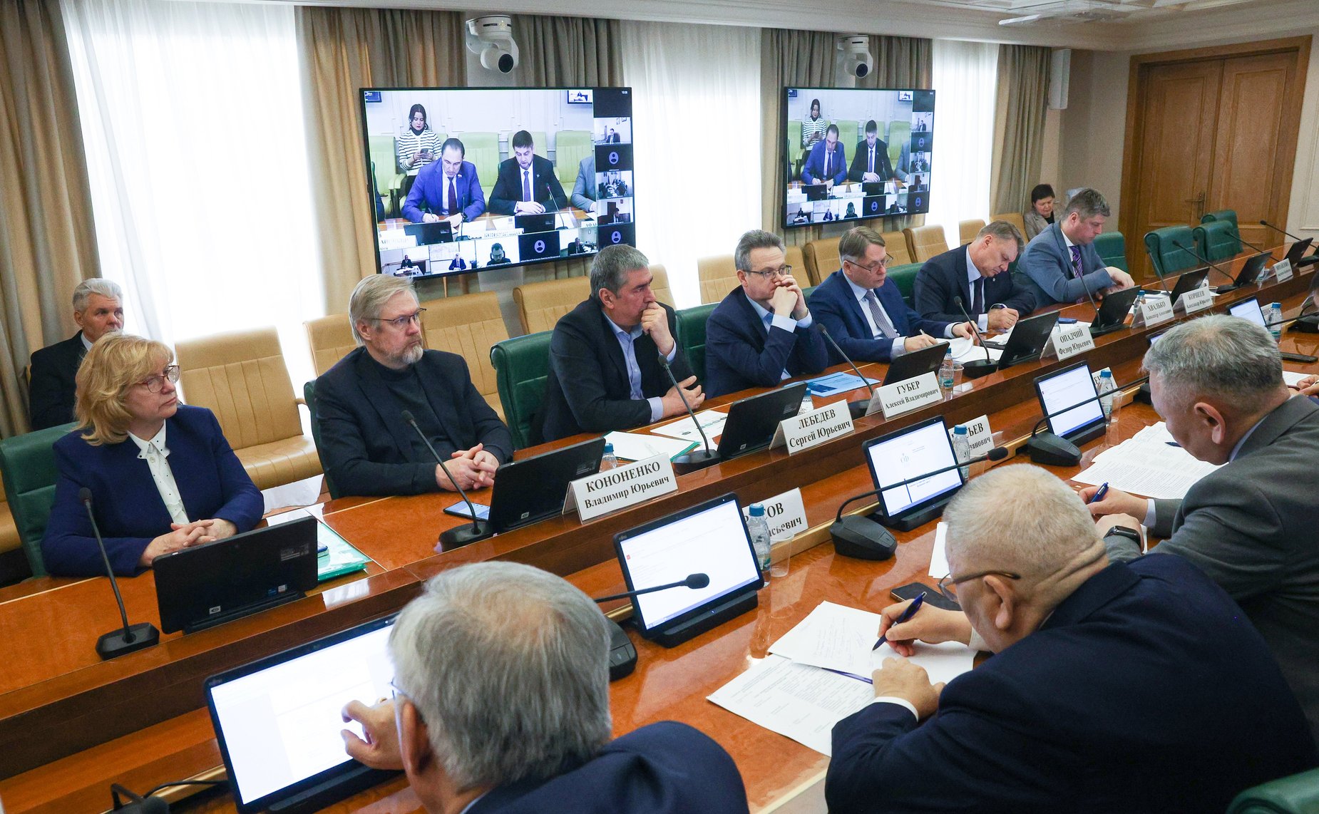 Совещание Комитета Совета Федерации по экономической политике на тему «Развитие электроэнергетического комплекса на территории Дальневосточного федерального округа»