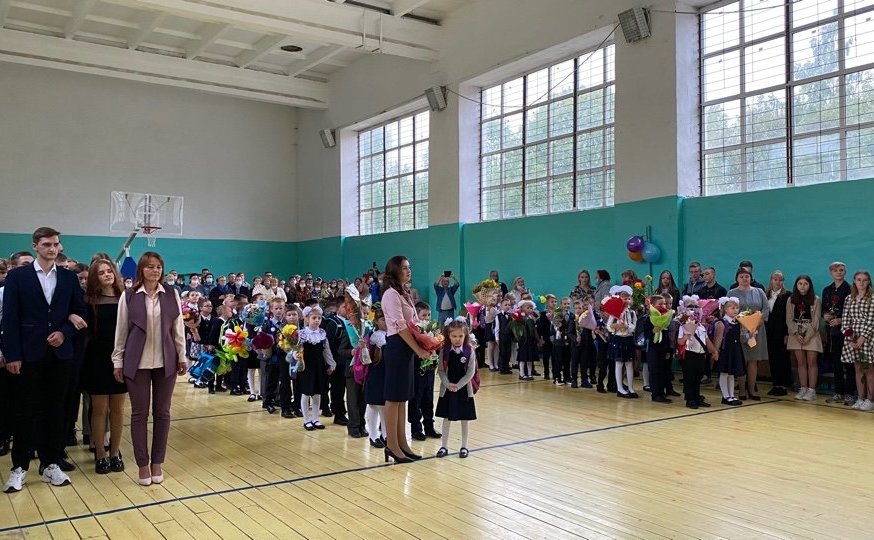 Наталия Косихина в День знаний посетила школы в Первомайском муниципальном районе Ярославской области