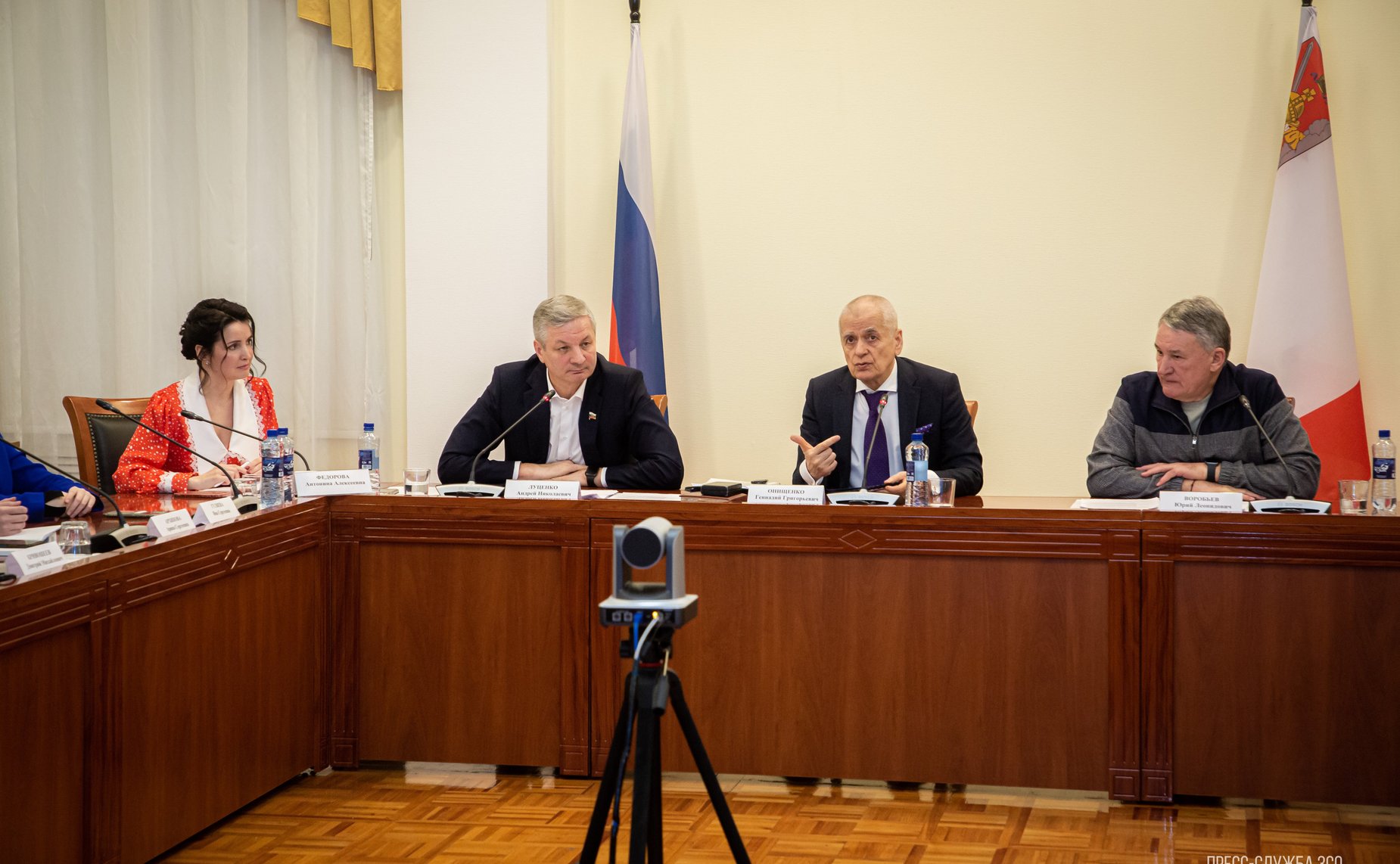 Юрий Воробьев принял участие в очередном заседании Дискуссионного клуба Молодежного парламента при Законодательном Собрании субъекта РФ