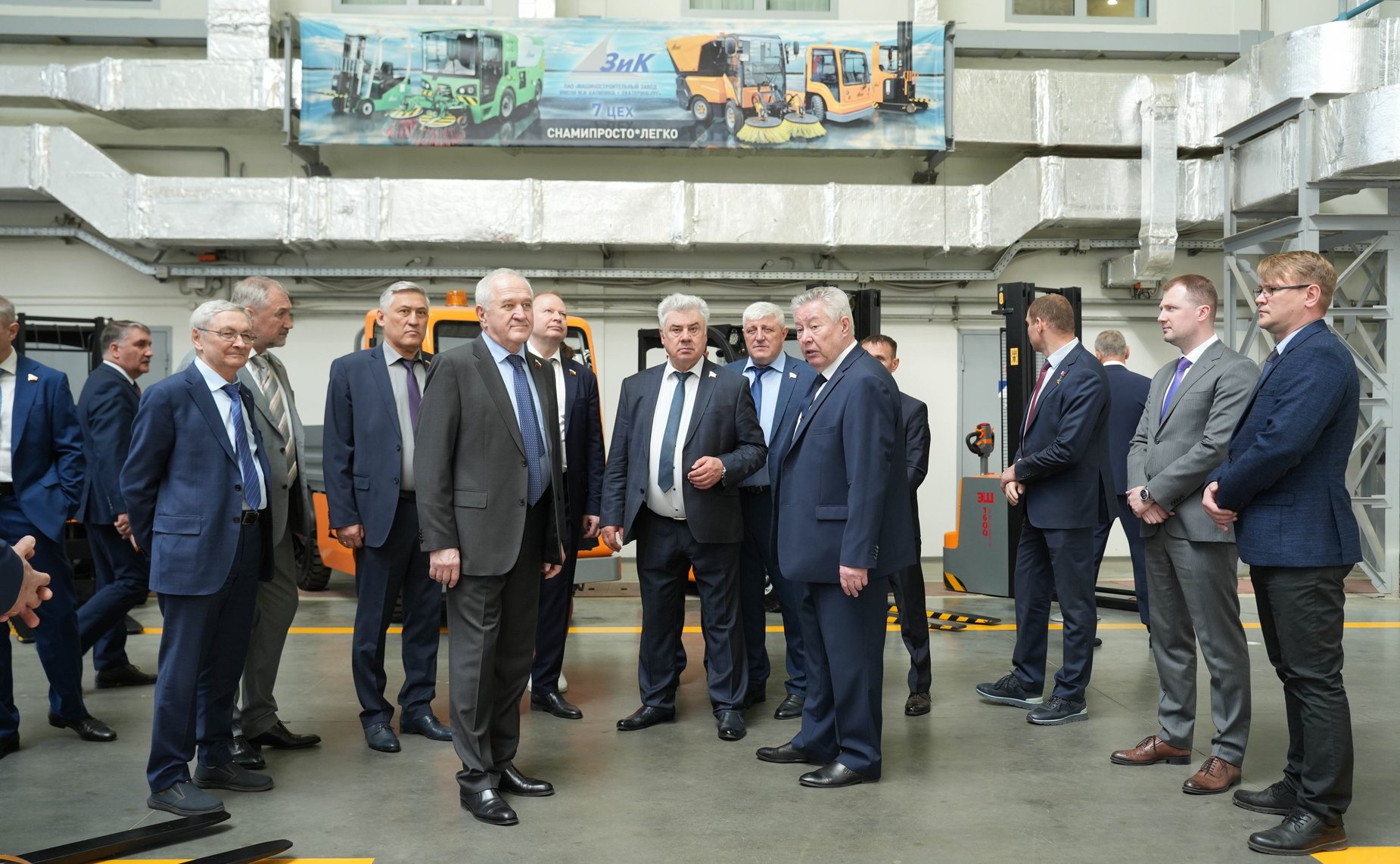 В рамках выездного заседания Комитета СФ по обороне и безопасности сенаторы посетили ряд социально значимых предприятий Свердловской области