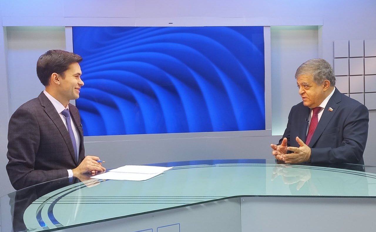 В ходе работы в регионе Владимир Джабаров провел встречу с губернатором и председателем Законодательного собрания Еврейской автономной области