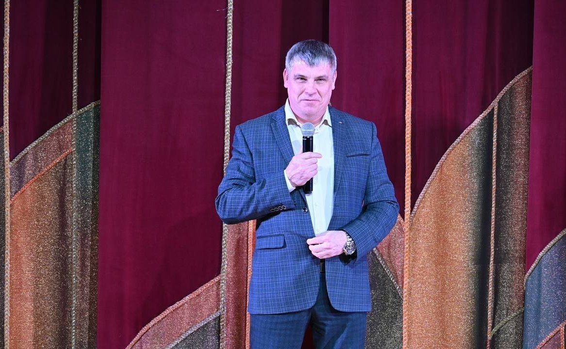 В Доме культуры «Руслан» состоялось новогоднее представление для детей участников СВО