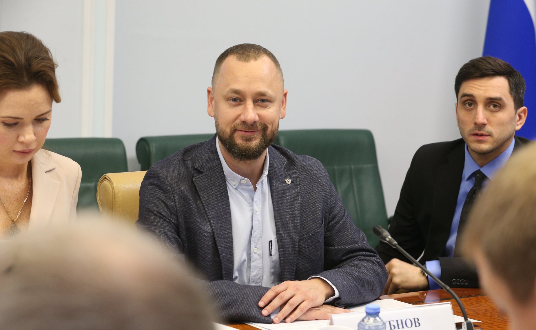 Заседание «круглого стола» с участием членов Палаты молодых законодателей