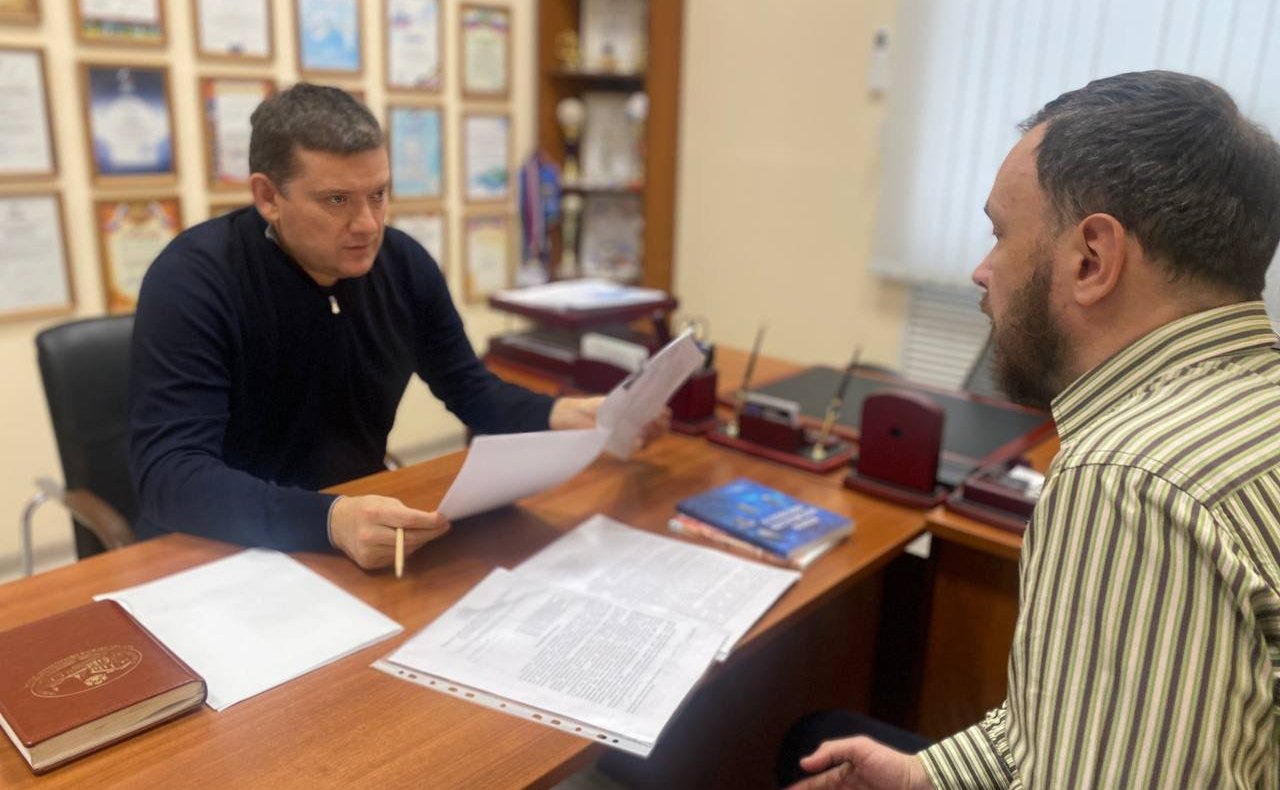 Заместитель Председателя Совета Федерации Николай Журавлев в ходе рабочей поездки в регион посетил Костромскую окружную больницу № 1 и учебные корпуса Костромского государственного университета